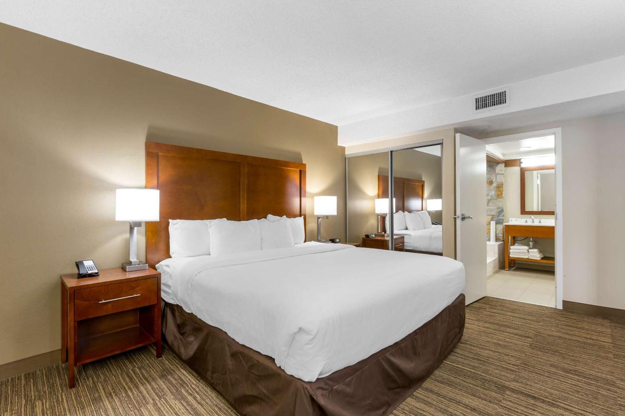 Comfort Inn University Durham - Chapel Hill Ngoại thất bức ảnh